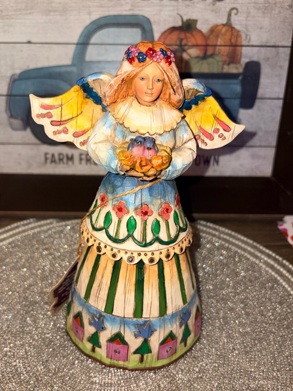 Jim Shore Heartwood Creek "Angel of Love" figurine- Vintage 2002